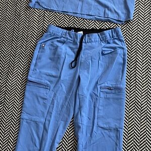 Figs scrubs set